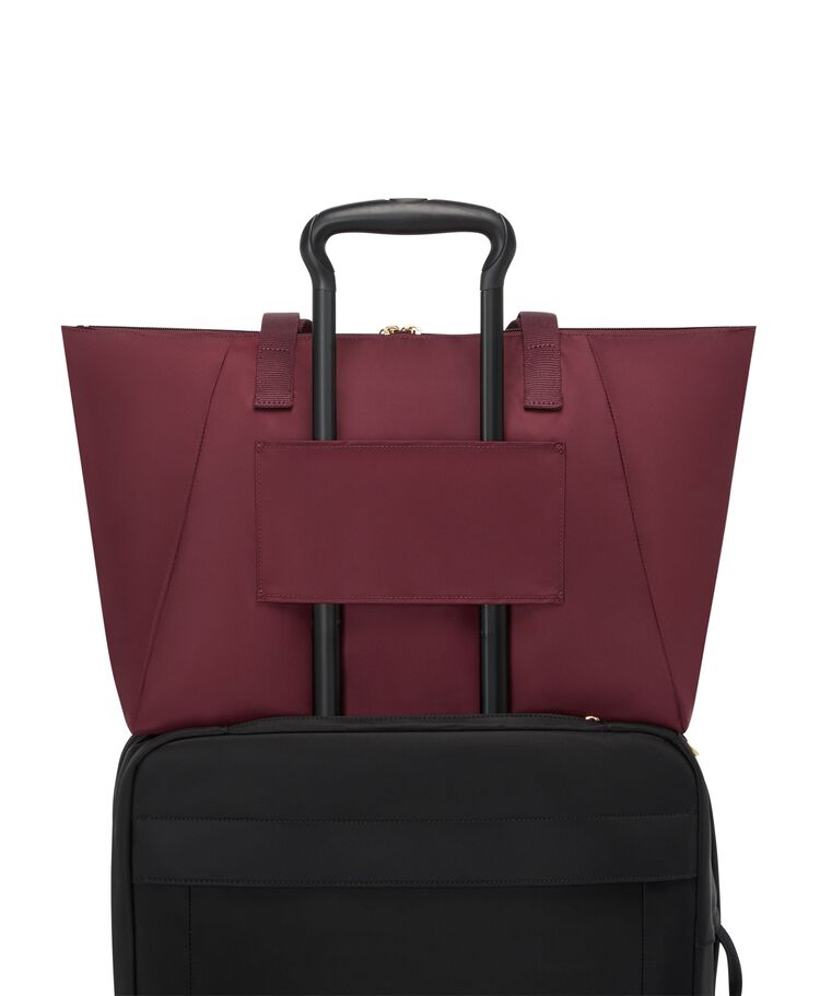 กระเป๋าโท้ท ขนาดกลาง Just In Case Medium Tote  hi-res | TUMI