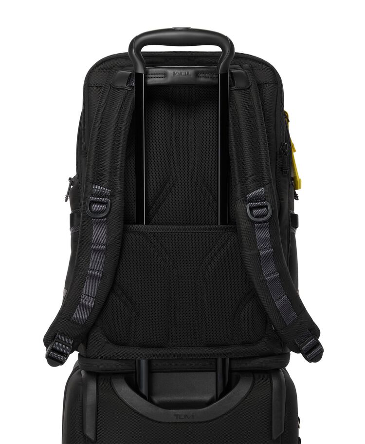 ALPHA BRAVO กระเป๋าเป้ Nomadic Backpack  hi-res | TUMI