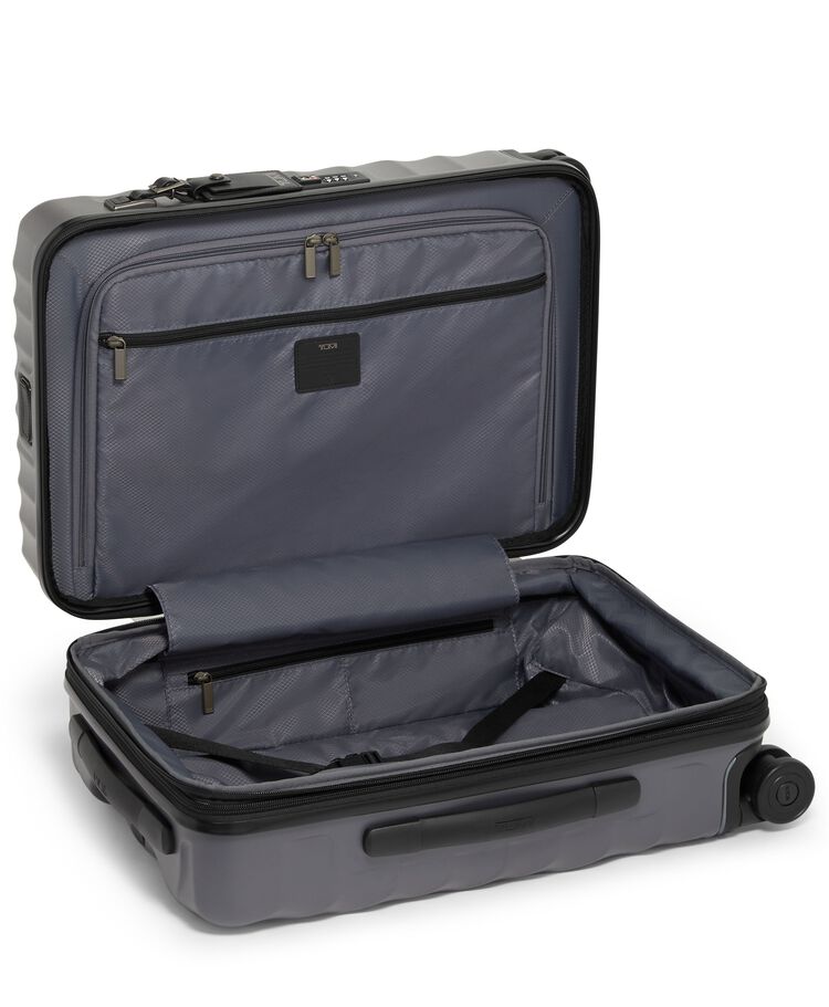 19 DEGREE กระเป๋าเดินทางขยายได้ International Expandable 4 Wheel Carry On  hi-res | TUMI