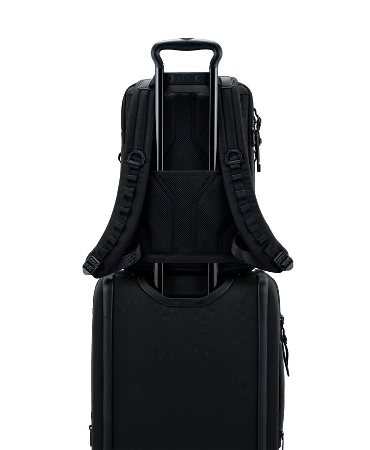 ALPHA BRAVO กระเป๋าเป้ รุ่น Dynamic  hi-res | TUMI
