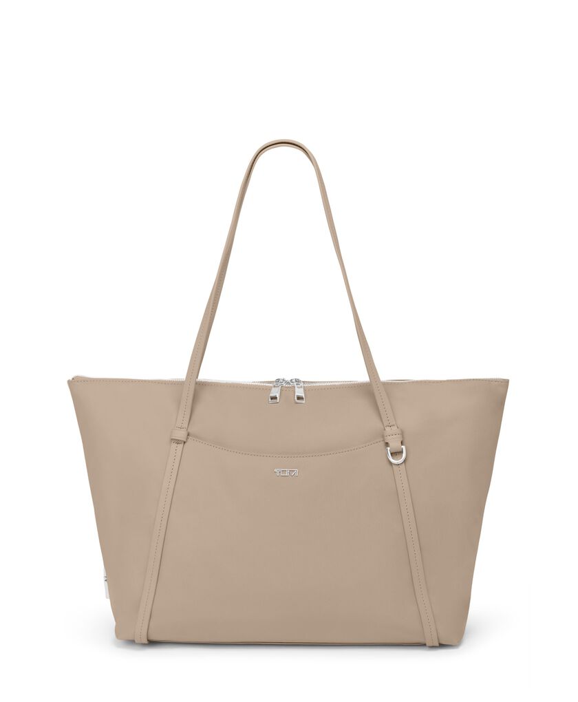 VOYAGEUR กระเป๋าโท้ท Q tote  hi-res | TUMI