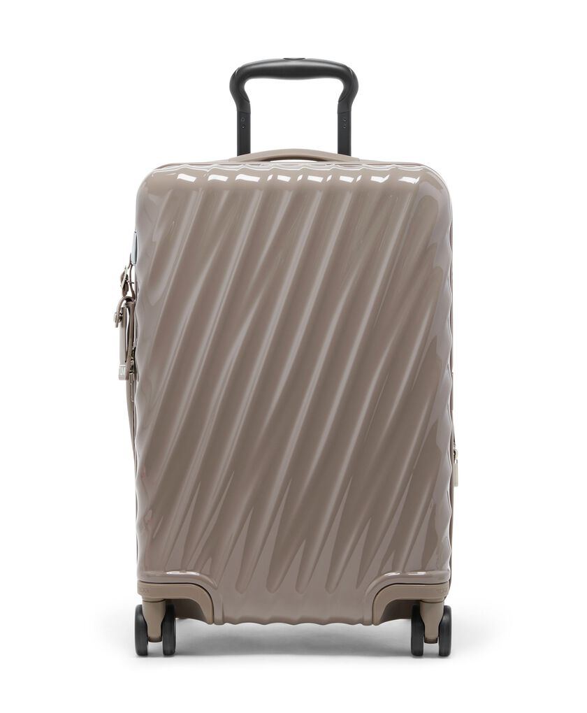 19 DEGREE กระเป๋าเดินทางขึ้นเครื่อง International Expandable 4 Wheeled Carry-On  hi-res | TUMI