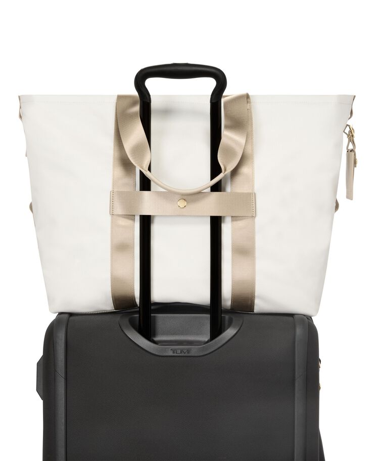 TUMI SPORT กระเป๋าโท้ทขนาดใหญ่ Essential Large East West Tote  hi-res | TUMI
