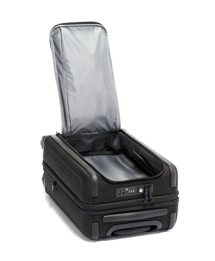 กระเป๋าเดินทางขึ้นเครื่อง International Dual Access 4 Wheeled Carry-On  hi-res | TUMI