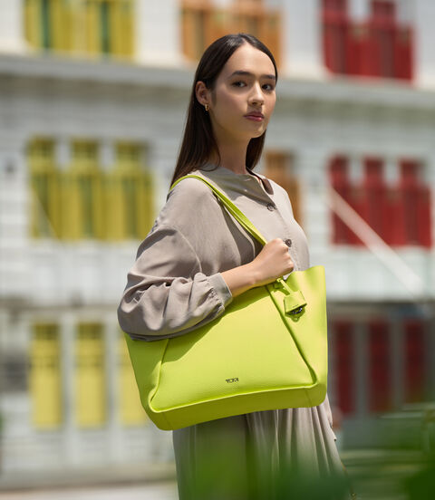 GEORGICA กระเป๋าโท้ท VALORIE TOTE  lifestyle | TUMI