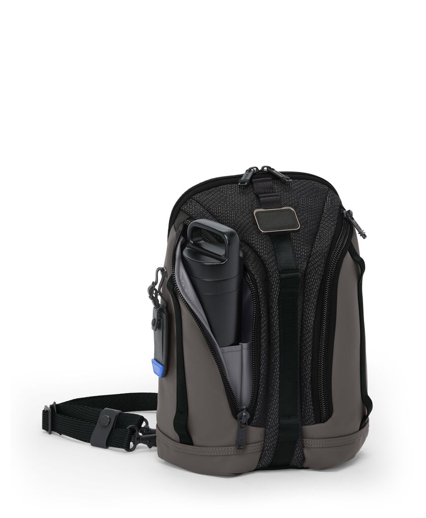 ALPHA BRAVO กระเป๋าสะพายข้าง Knight Sling  hi-res | TUMI