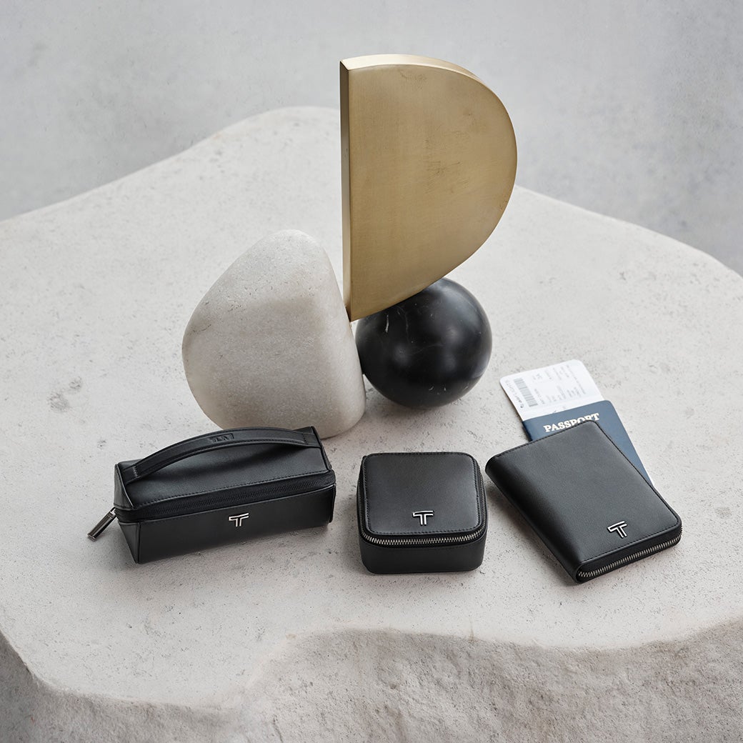 Tumi Gift Finder Slide 1