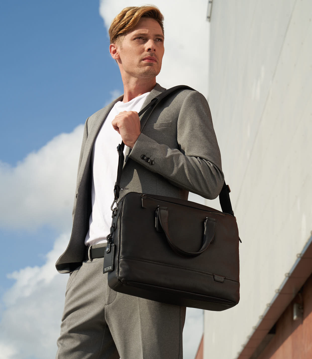 BARNES BRIEF BLACK - lifestyle | Tumi Thailand