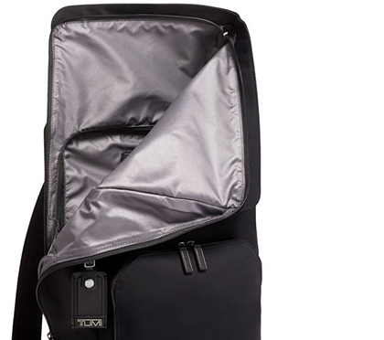กระเป๋าเป๋สะพายหลัง Osborn Roll Top Backpack Black - USP2 | Tumi Thailand