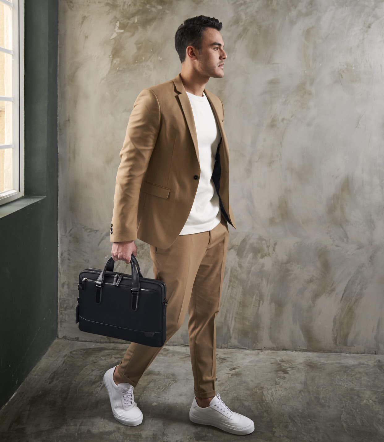 SYCAMORE SLIM BRIEF BLACK - lifestyle | Tumi Thailand