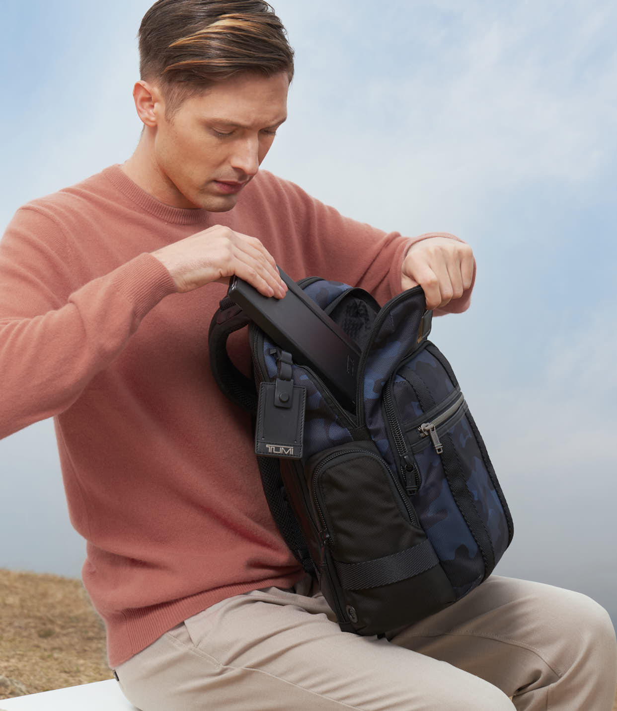 NORMAN BACKPACK Navy Camouflage - lifestyle | Tumi Thailand