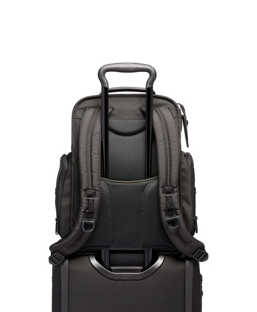 กระเป๋าเป๋สะพายหลัง TUMI Brief Pack® Black - large | Tumi Thailand