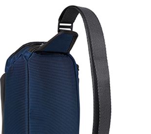 KELLEY SLING Black - USP2 | Tumi Thailand