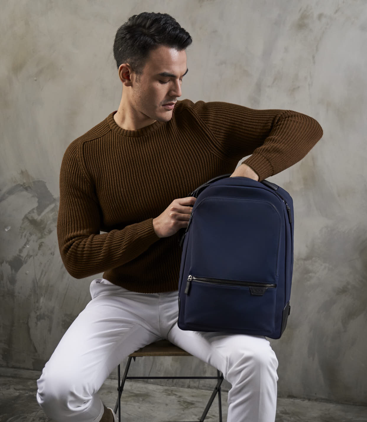 BRADNER BACKPACK Black - lifestyle | Tumi Thailand
