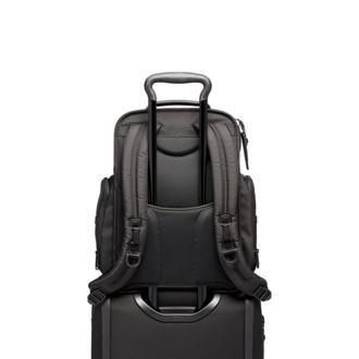 กระเป๋าเป๋สะพายหลัง TUMI Brief Pack® Black - medium | Tumi Thailand