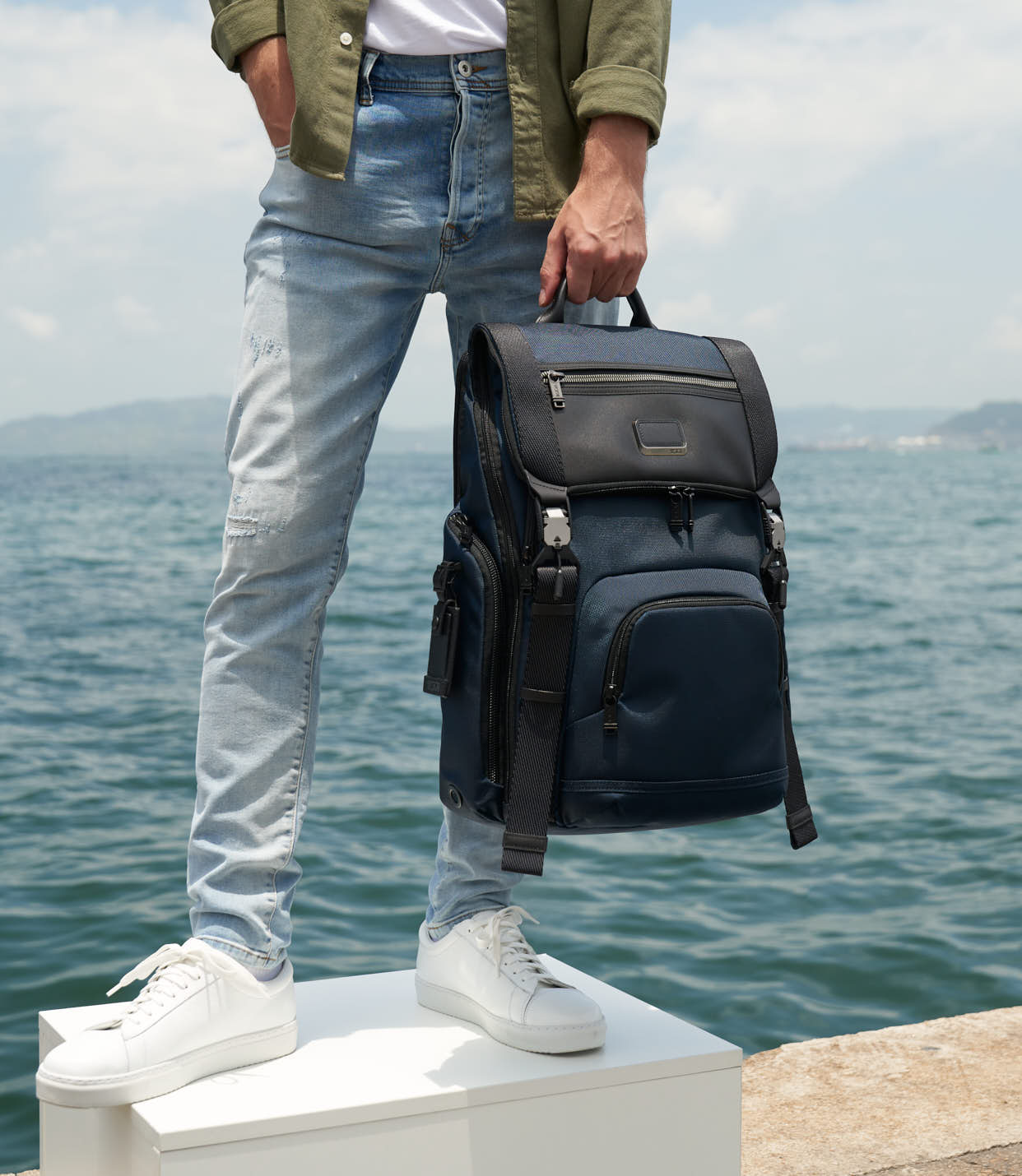 LARK BACKPACK NAVY - lifestyle | Tumi Thailand