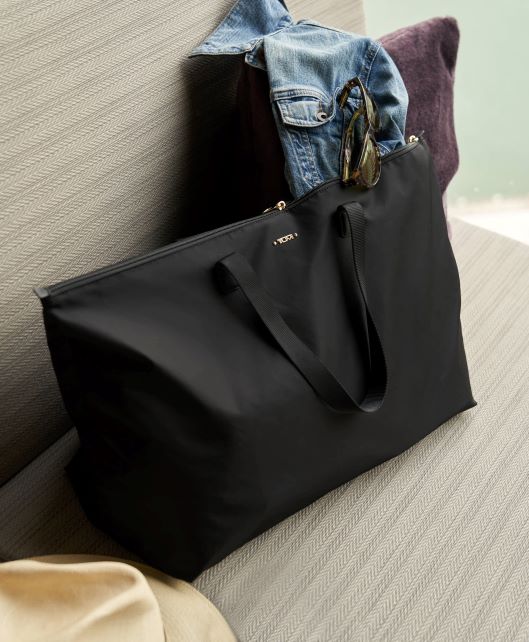 tumi just in case north south tote