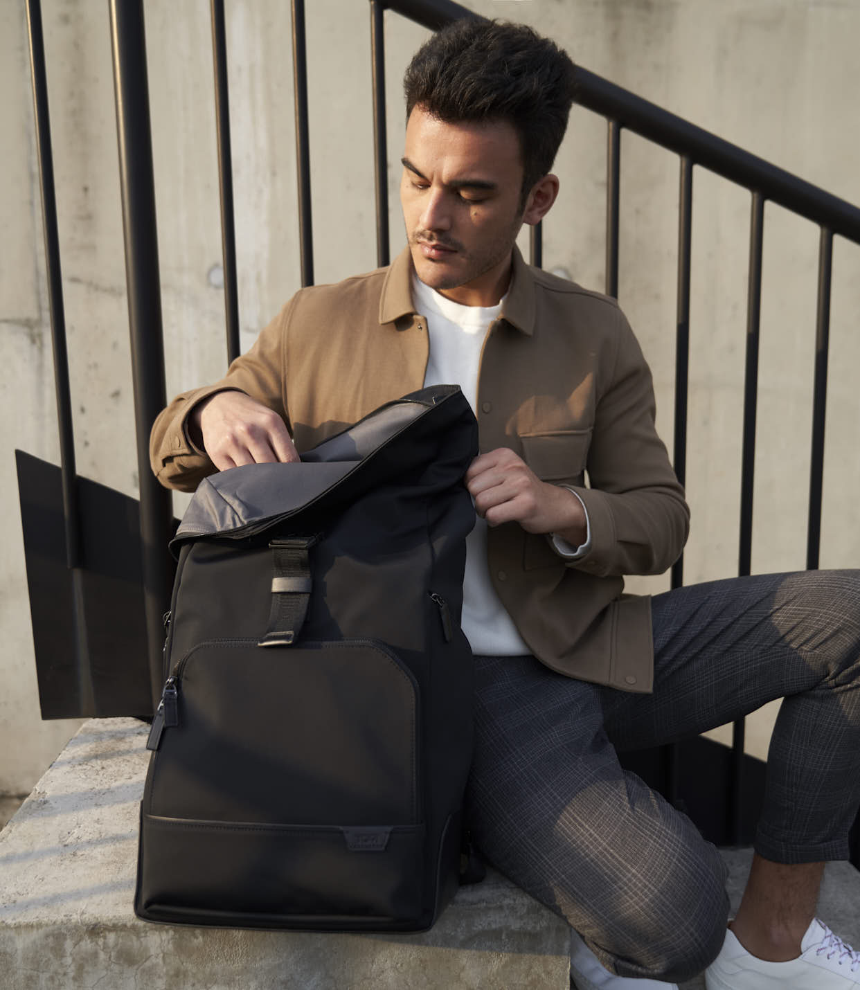 OSBORN ROLL TOP BACKPACK Black - lifestyle | Tumi Thailand