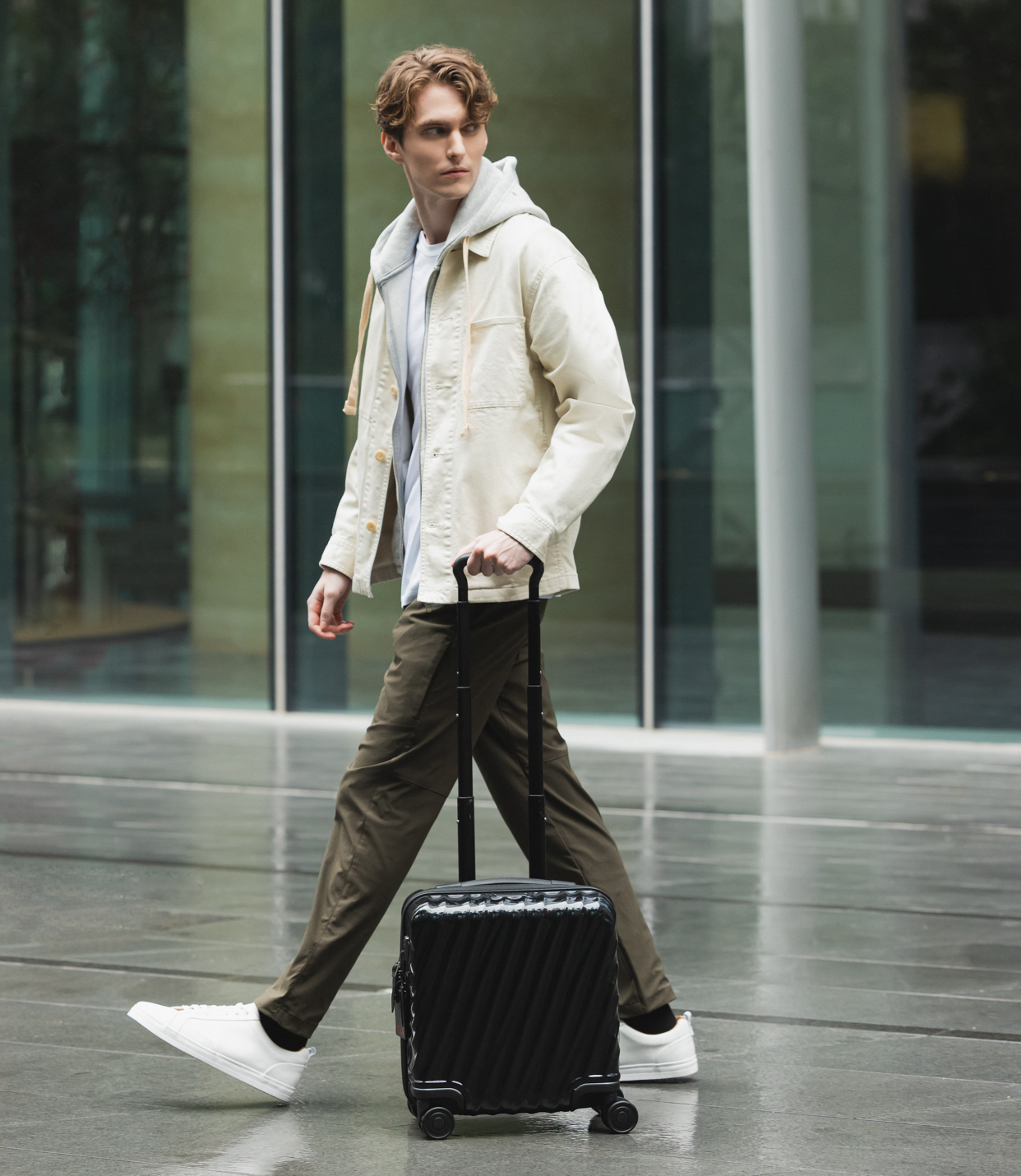 SM COMPACT 4 WHL BRIEF BLACK - lifestyle | Tumi Thailand
